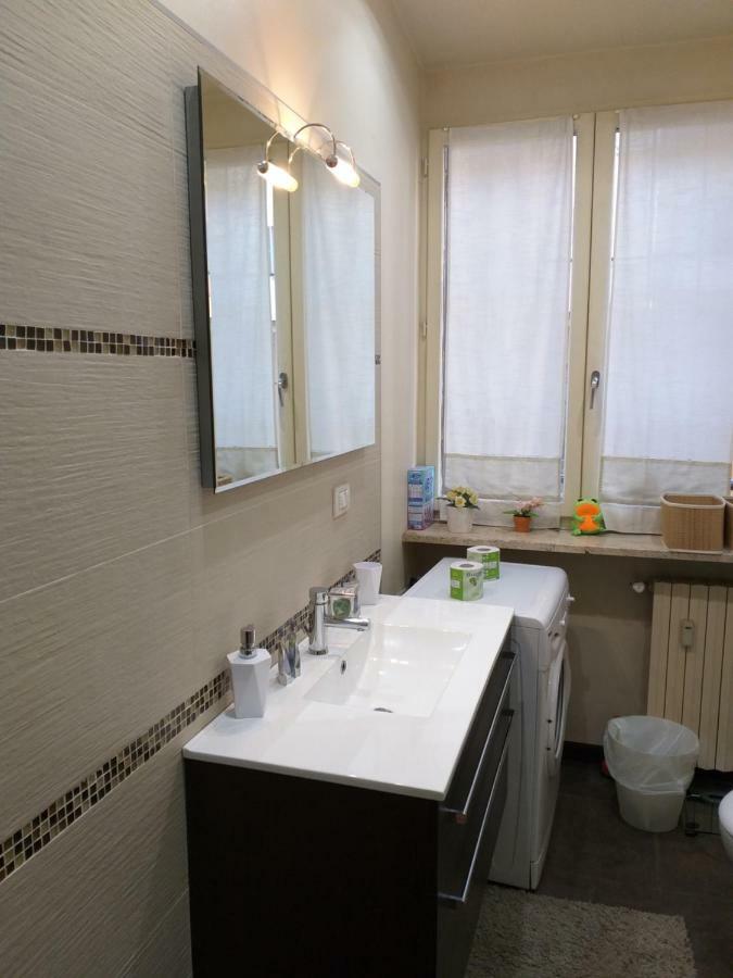 Magenta Gold - Centrale Ed Ideale Per Gruppi E Famiglie Apartment Turin Ngoại thất bức ảnh